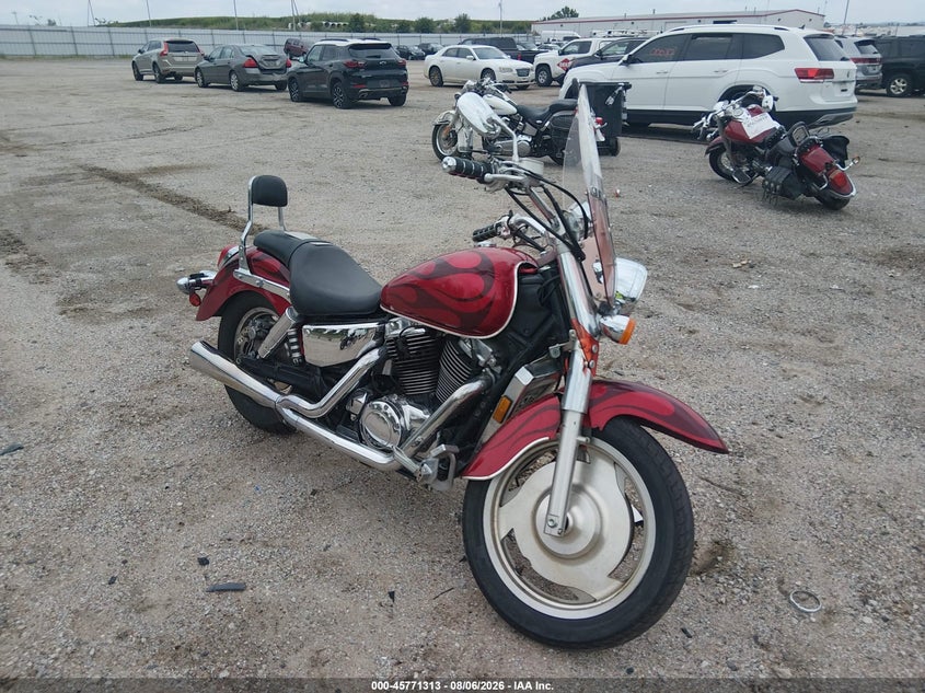 2003 HONDA VT1100 — zdjęcie z aukcji