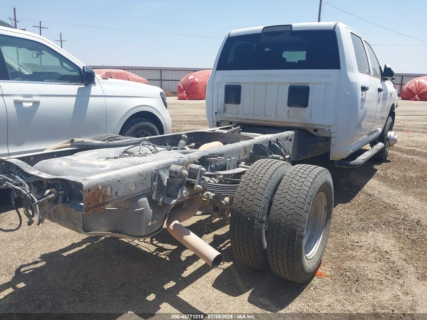 2022 RAM 3500 CHASSIS auction photo 4