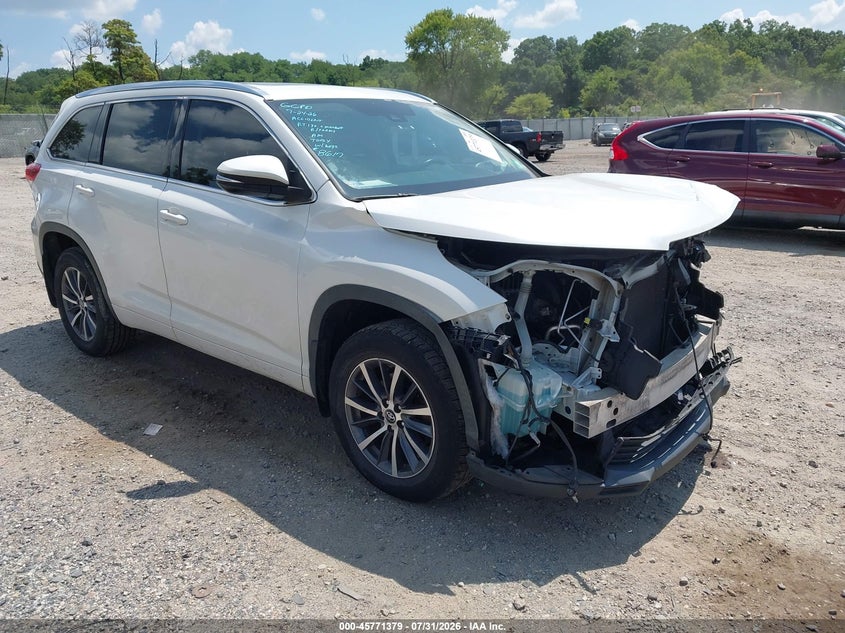 TOYOTA HIGHLANDER - zdjęcie 1