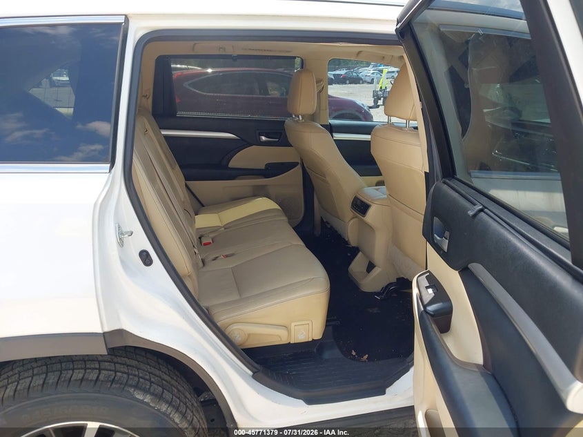 TOYOTA HIGHLANDER - zdjęcie 8