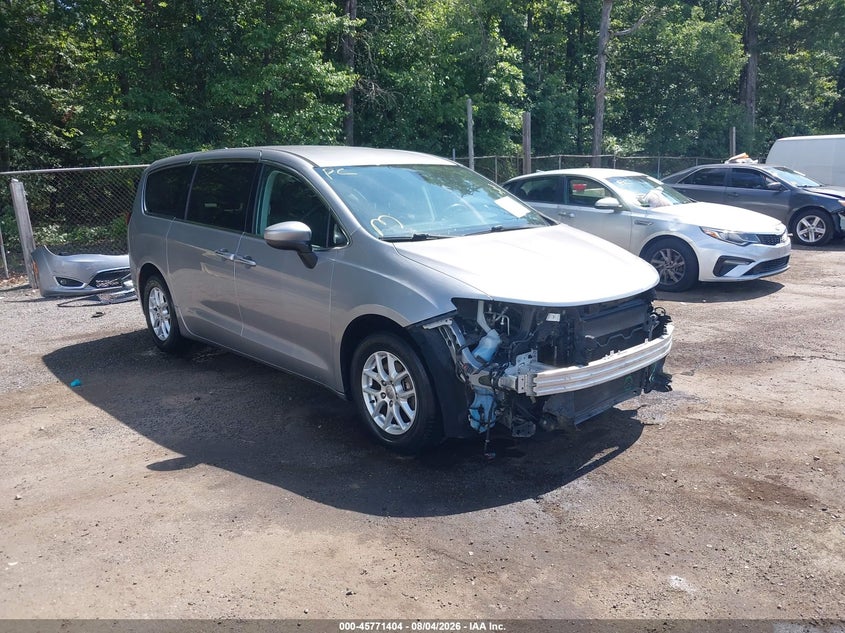 Vin: 2c4rc1bg0hr745671, lot: 46270184, chrysler pacifica touring plus 2017 img_1