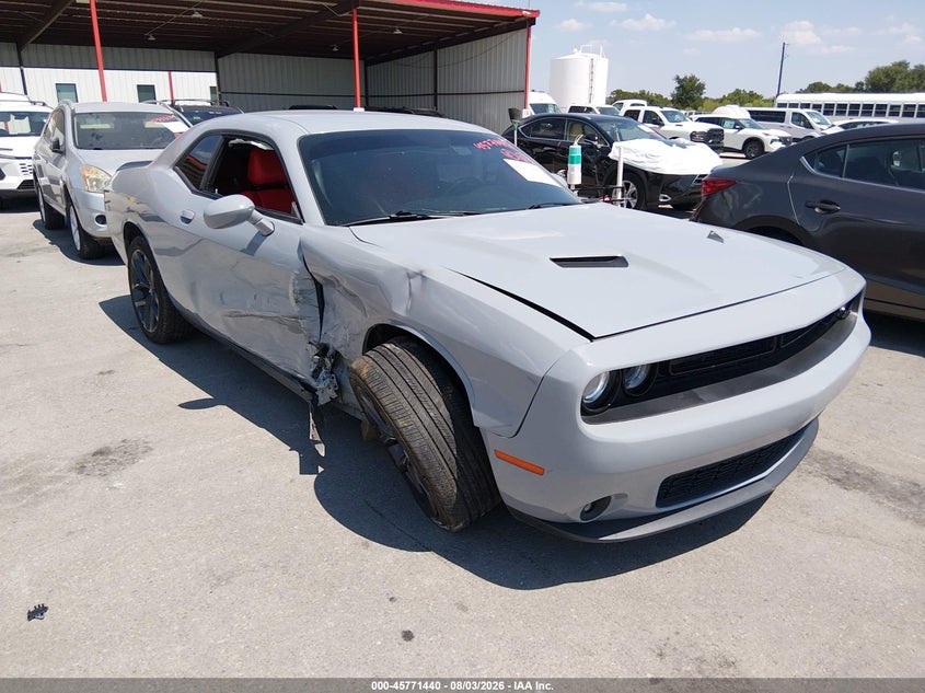 DODGE CHALLENGER - zdjęcie 1