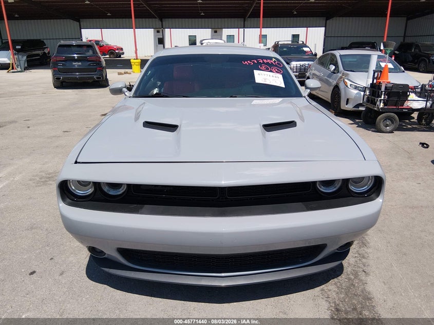 DODGE CHALLENGER - zdjęcie 12