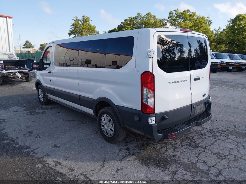 2015 FORD TRANSIT-350 auction photo 3