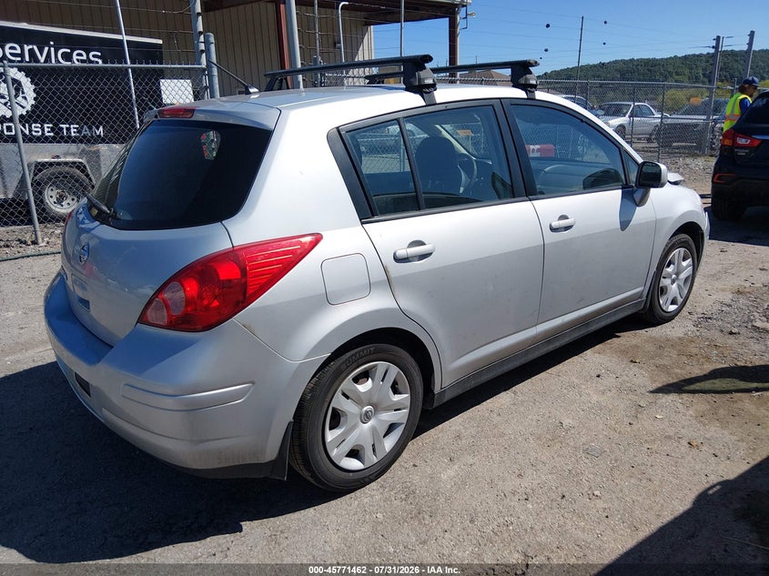 Vin: 3n1bc1cp5al459501, lot: 46270242, nissan versa 1.8s 20104