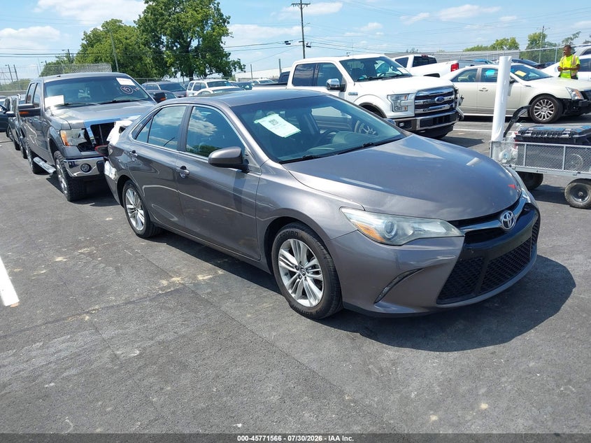 2015 TOYOTA CAMRY auction photo 1