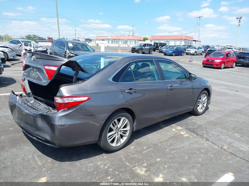 2015 TOYOTA CAMRY auction photo 4