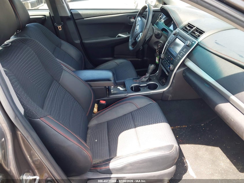 2015 TOYOTA CAMRY auction photo 5