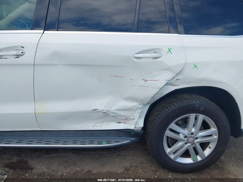 2013 MERCEDES-BENZ GL 450 auction photo 6