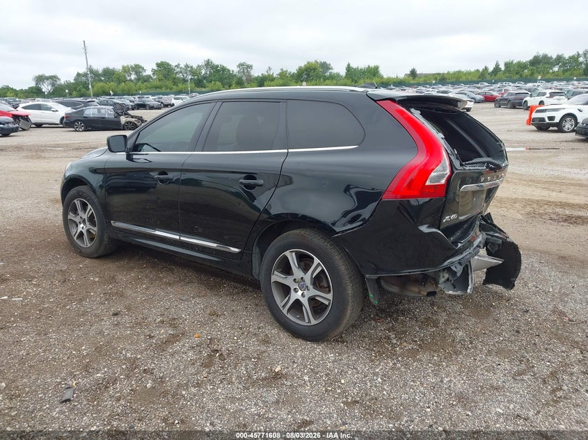 VOLVO XC60 - zdjęcie 3