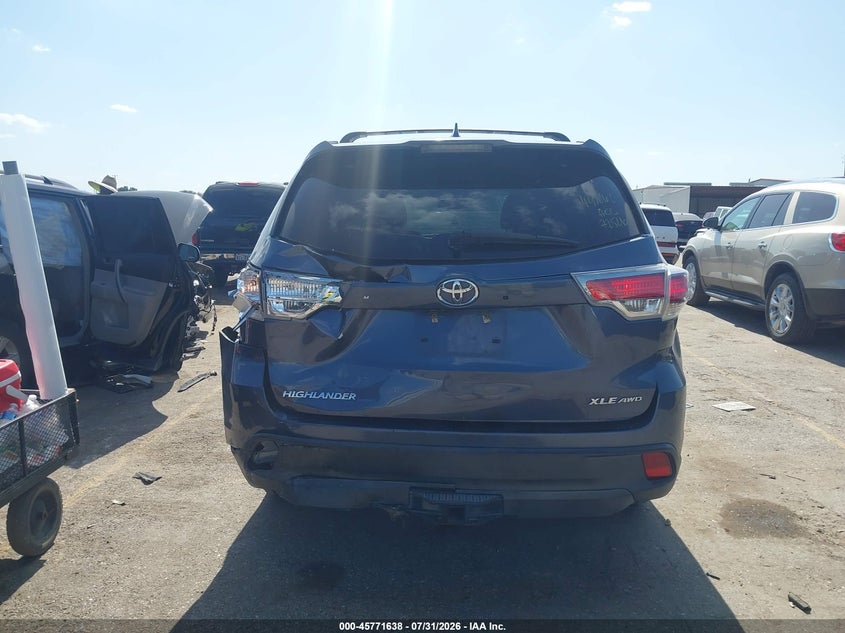 TOYOTA HIGHLANDER - zdjęcie 16