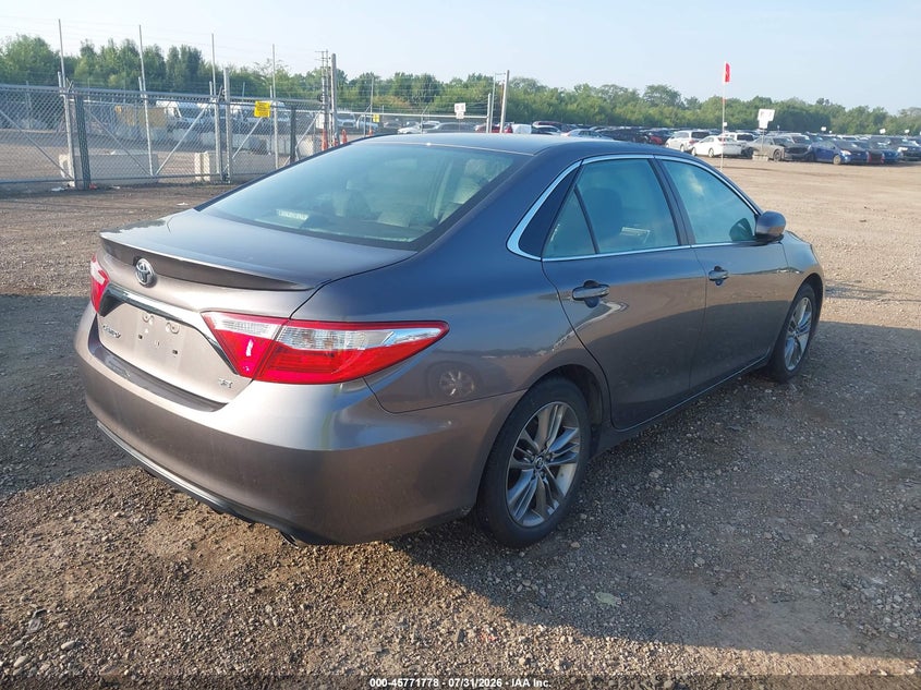 2016 TOYOTA CAMRY auction photo 4