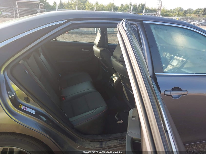 2016 TOYOTA CAMRY auction photo 8