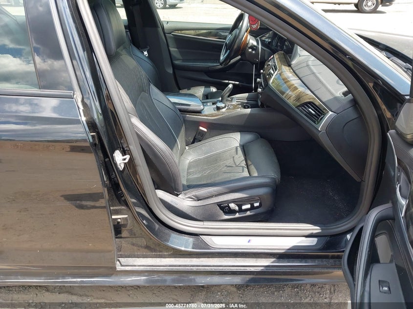 2018 BMW M550I auction photo 5
