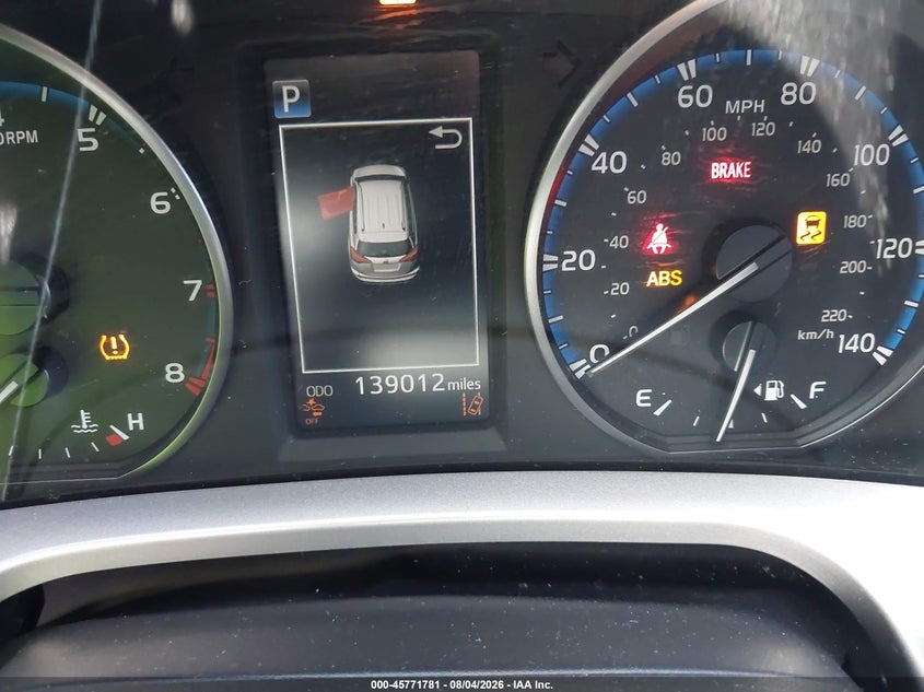 2017 TOYOTA RAV4 auction photo 7