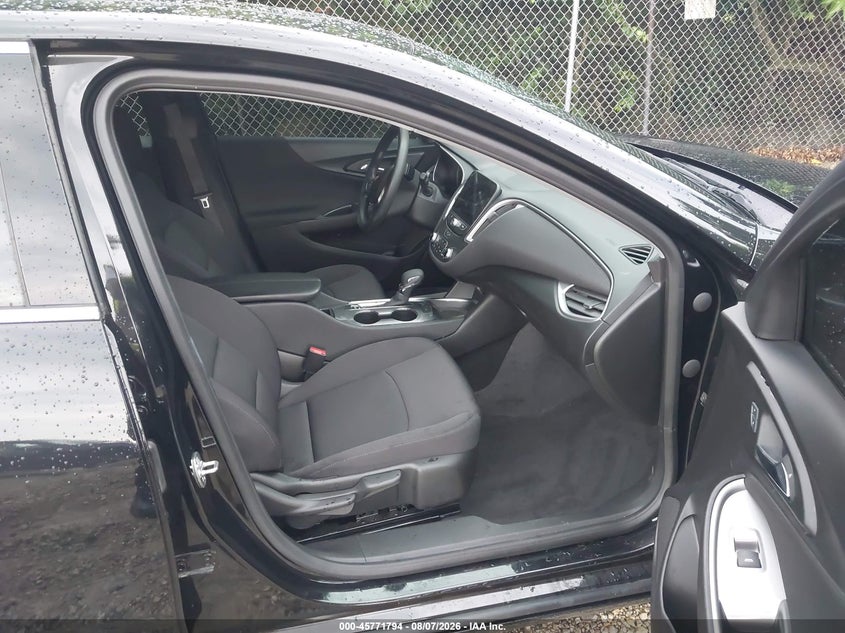 2024 CHEVROLET MALIBU auction photo 5