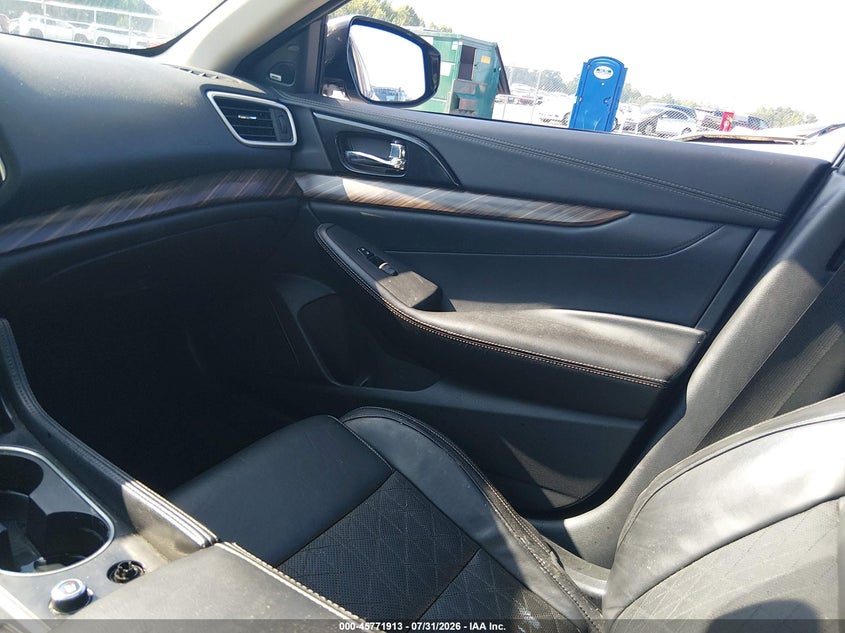2017 NISSAN MAXIMA auction photo 5