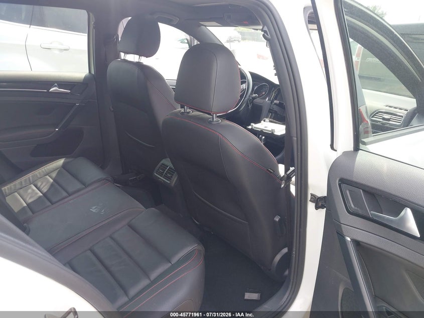 2015 VOLKSWAGEN GOLF GTI auction photo 8