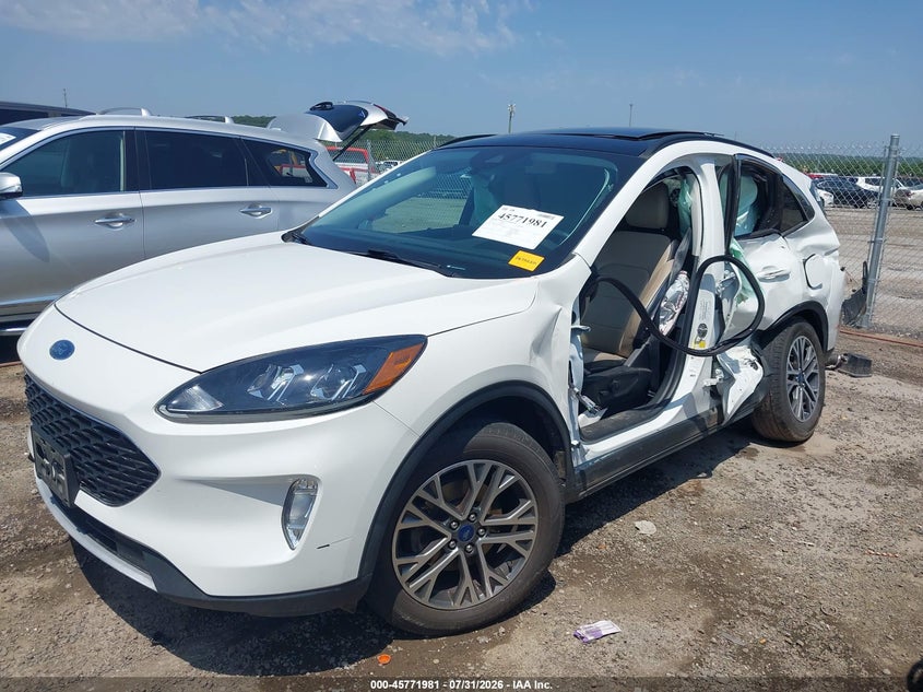 Vin: 1fmcu9h67mua61371, lot: 46270761, ford escape sel 20212