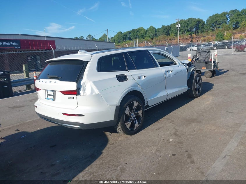 Vin: yv4l12wk4s2147442, lot: 46270781, volvo v60 cross country plus, b5 awd gas (mild hybrid) 20254