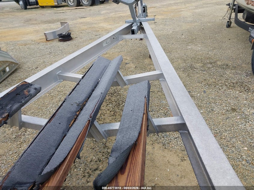 2021 MAGIC TILT BOAT TRAILER BOAT TRAILER auction photo 5