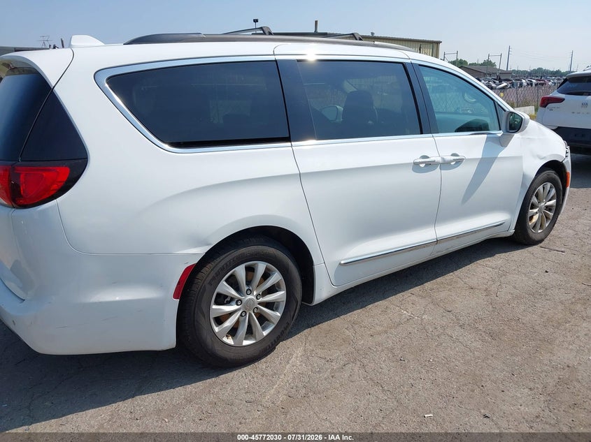 Vin: 2c4rc1bg6hr520736, lot: 46270810, chrysler pacifica touring-l 20174