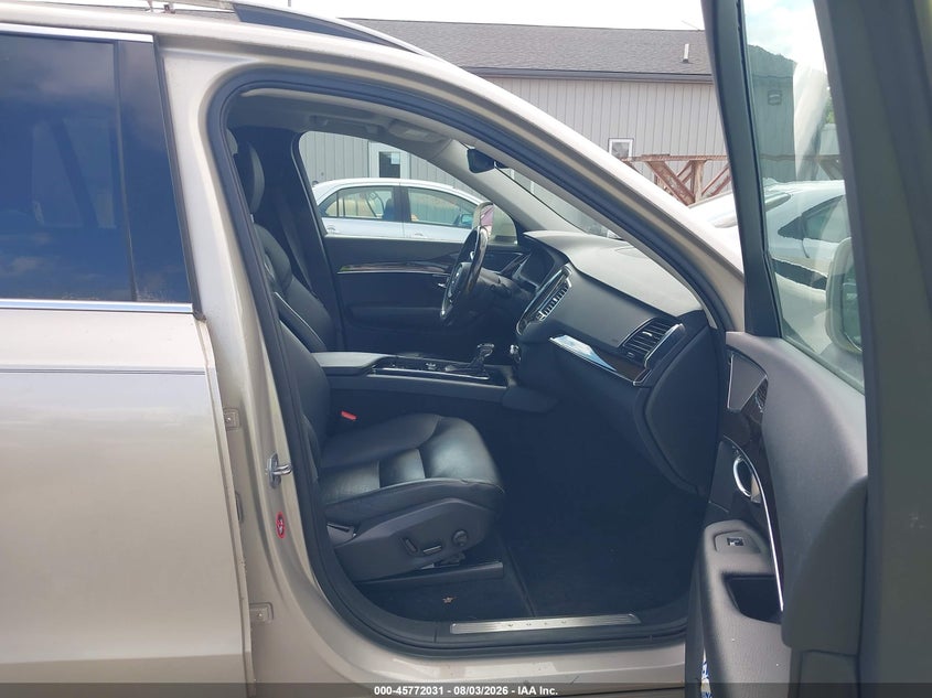2016 VOLVO XC90 auction photo 5