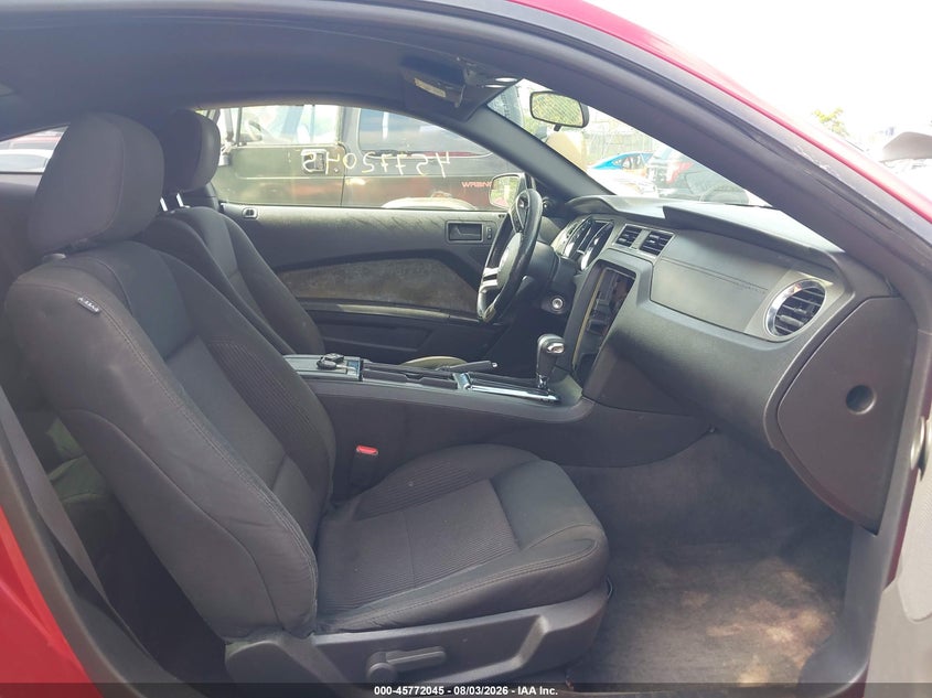 2011 FORD MUSTANG auction photo 5