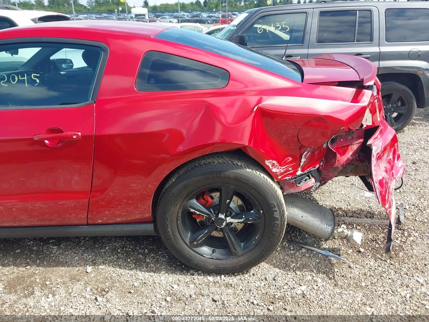 2011 FORD MUSTANG auction photo 6