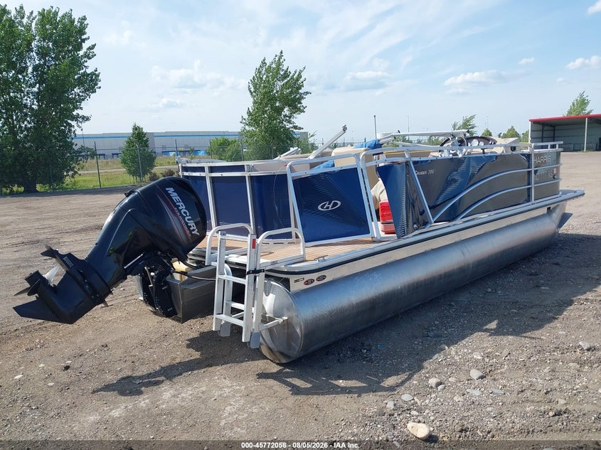 2014 HARRIS PONTOON auction photo 4