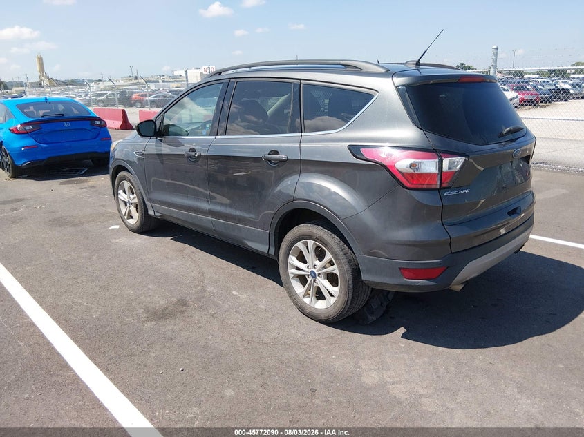 Vin: 1fmcu0gd3hud51608, lot: 46270872, ford escape se 20173