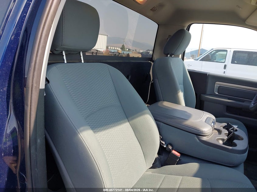 2019 RAM 1500 CLASSIC auction photo 8