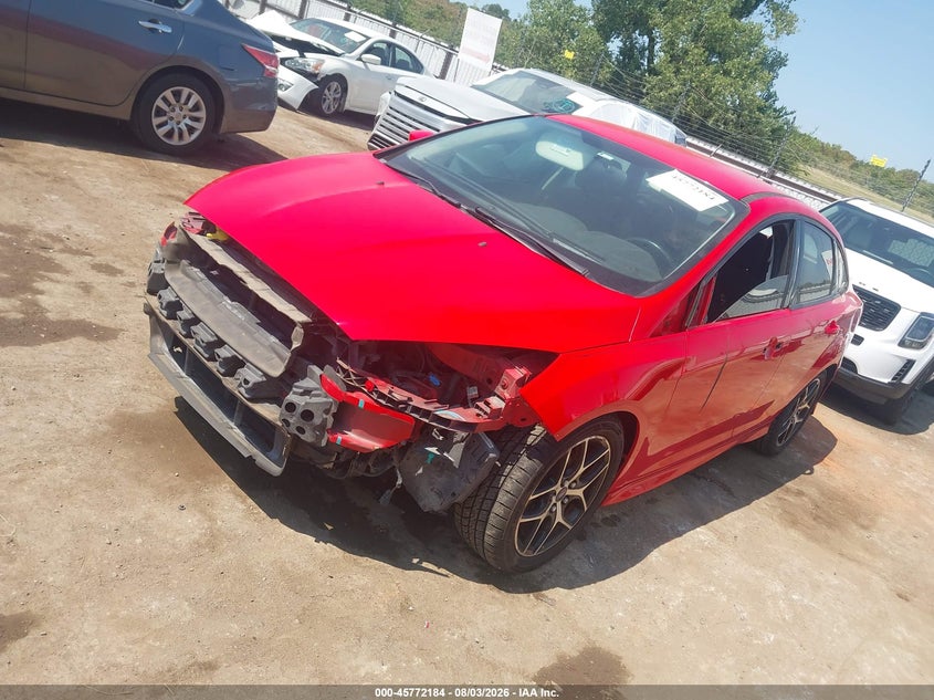Vin: 1fadp3f2xgl328838, lot: 46270964, ford focus se 20162