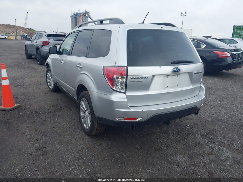 Vin: jf2shadc4bh779940, lot: 46270971, subaru forester 2.5x premium 20113