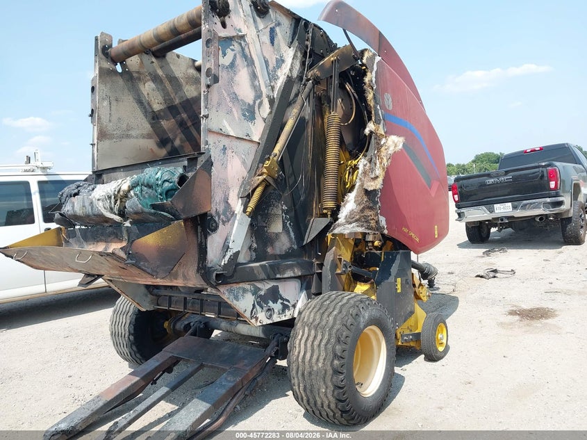 2022 NEW HOLLAND ROLL-BELT 460 auction photo 2