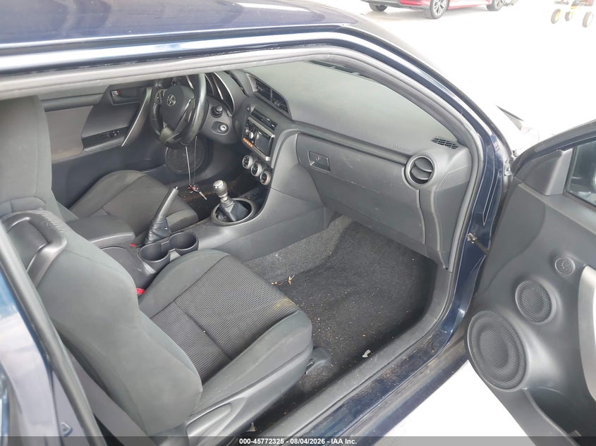 2011 SCION TC auction photo 5