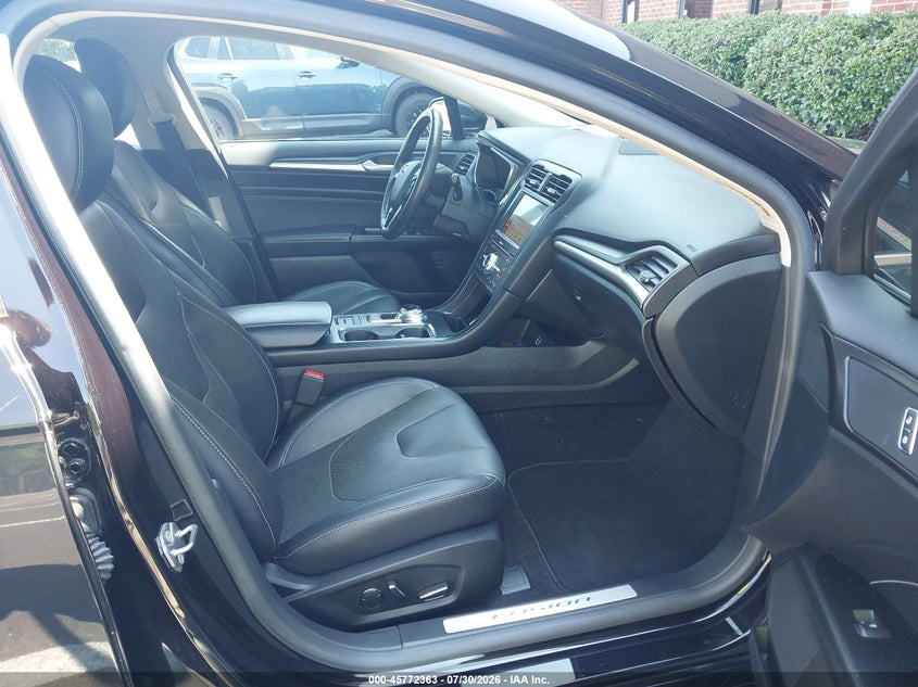 2019 FORD FUSION ENERGI auction photo 5