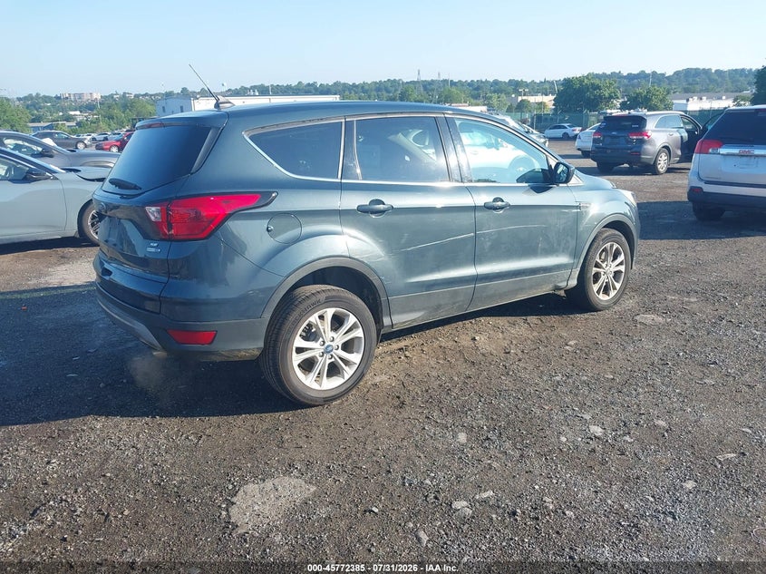 Vin: 1fmcu9gd5kua43593, lot: 46271165, ford escape se 20194