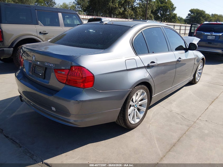 2011 BMW 328I auction photo 4