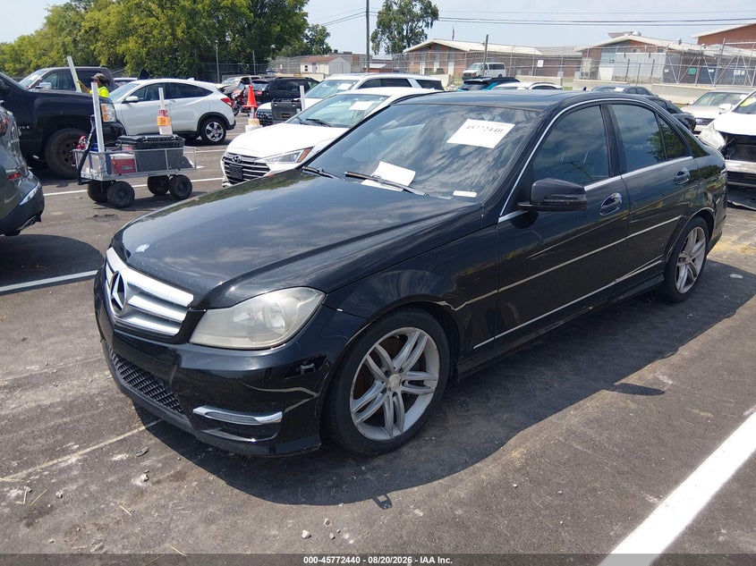 2013 MERCEDES-BENZ C 300 auction photo 2