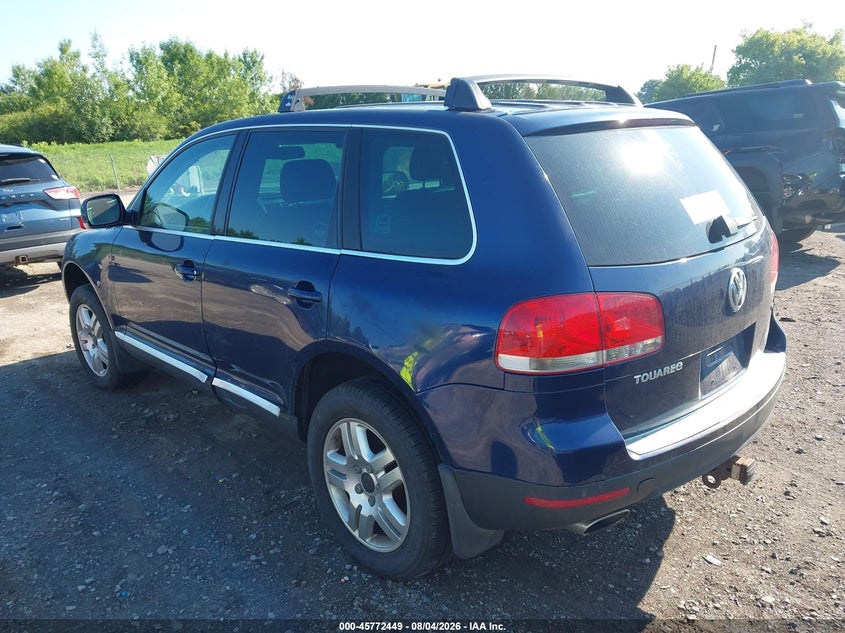 2004 VOLKSWAGEN TOUAREG auction photo 3