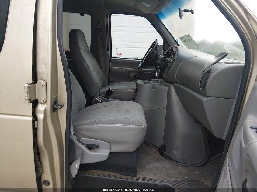 2000 FORD E-350 SUPER DUTY auction photo 5