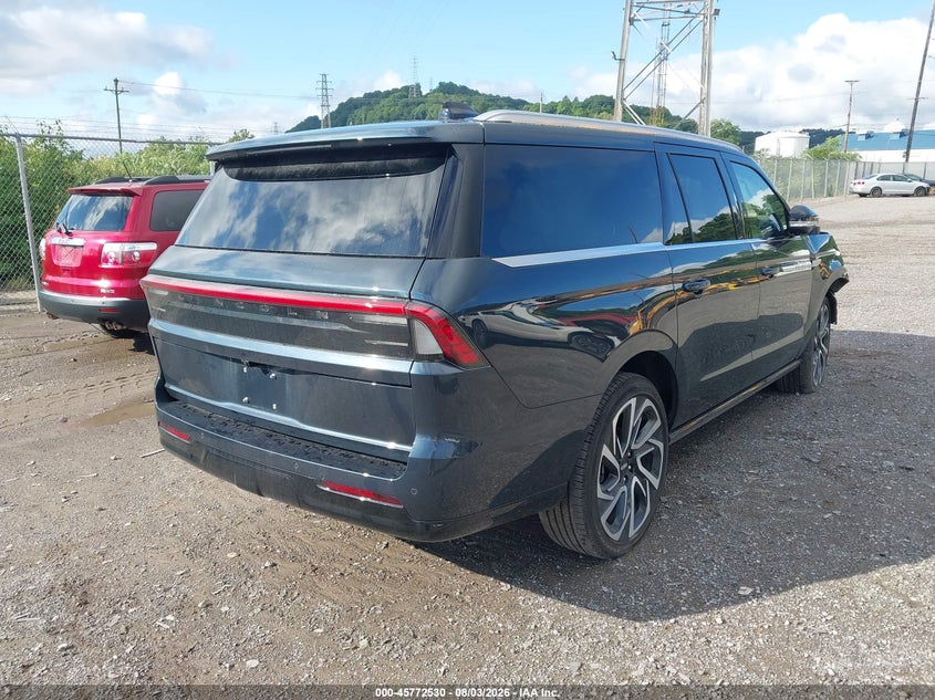 2026 LINCOLN NAVIGATOR auction photo 4