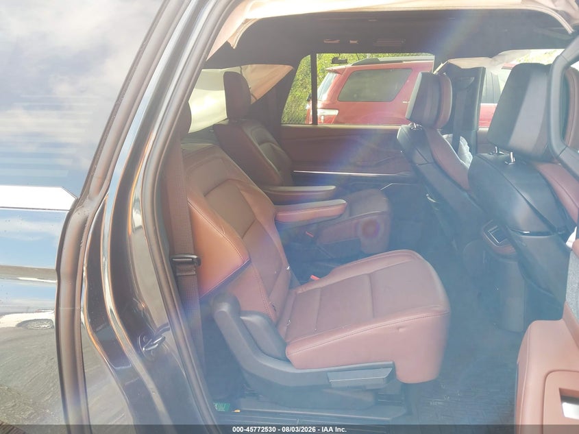 2026 LINCOLN NAVIGATOR auction photo 8