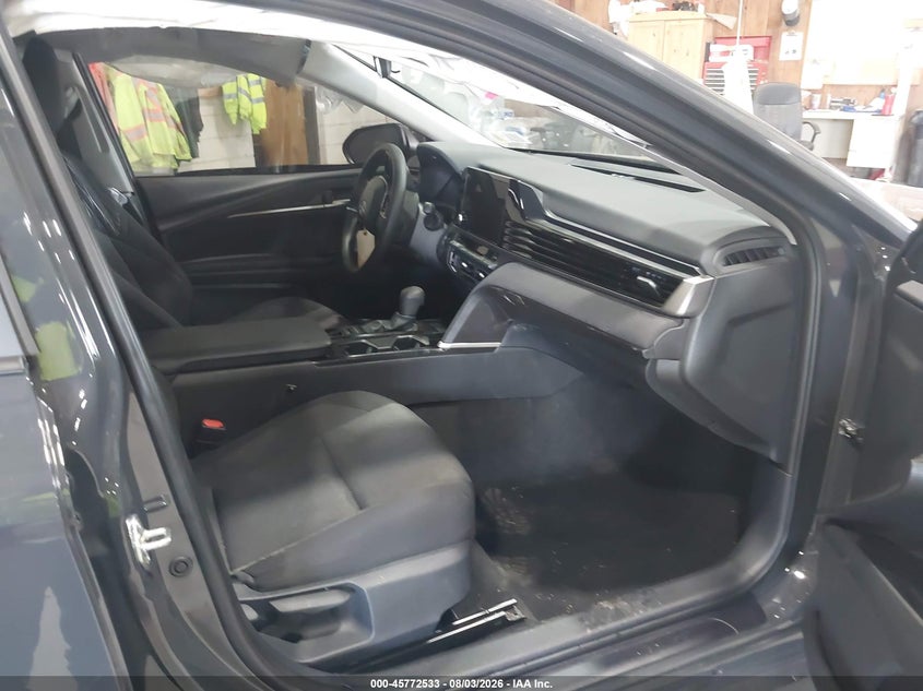 2025 TOYOTA CAMRY auction photo 5