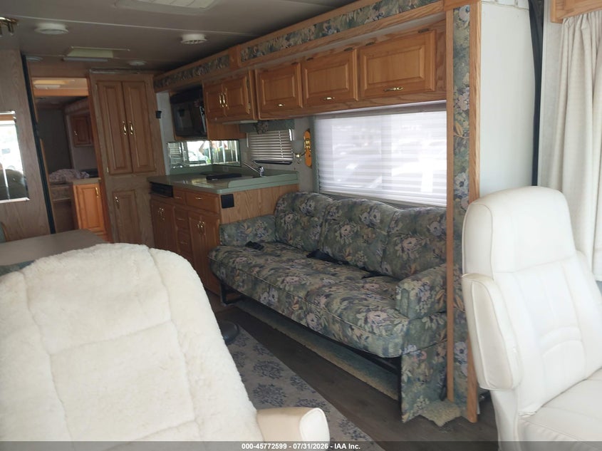2001 ROADMASTER RAIL EXECUTIVE SIGNATURE auction photo 5