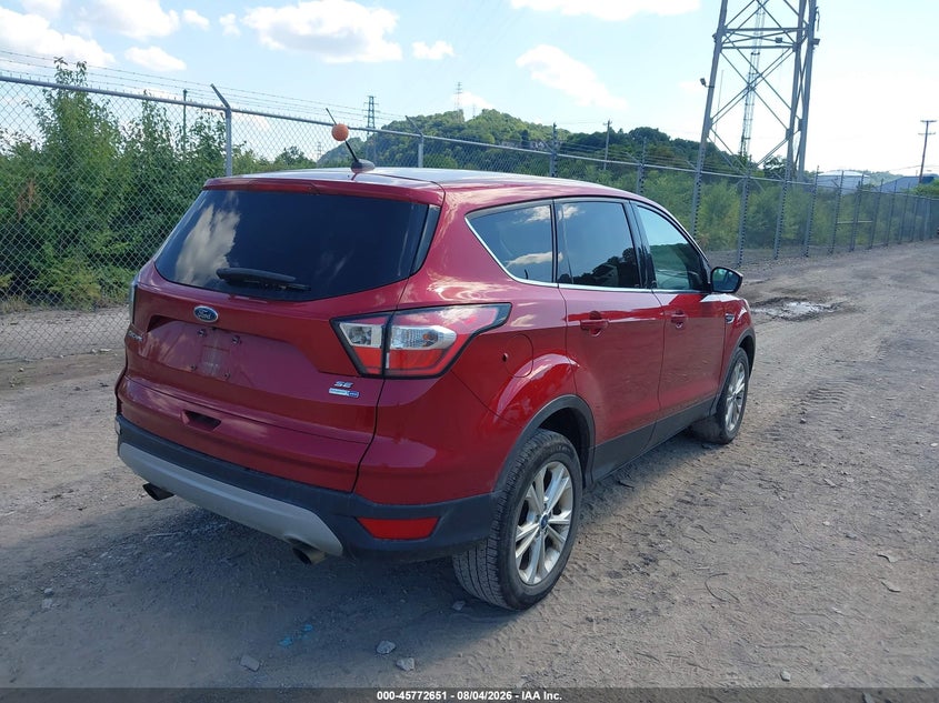 Vin: 1fmcu9gd3hud06415, lot: 46271431, ford escape se 20174