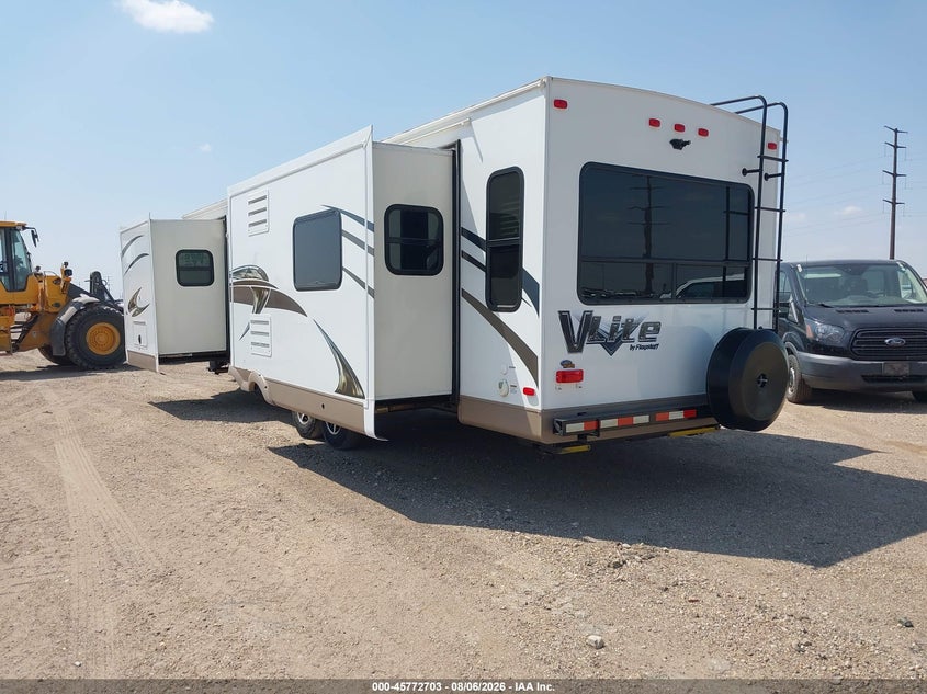 2016 FLAGSTAFF V-LITE 35' BUMPER PULL auction photo 3