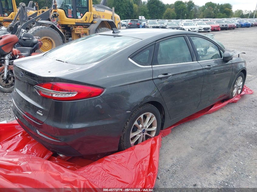 Vin: 3fa6p0hd2lr227813, lot: 46271556, ford fusion se 20204