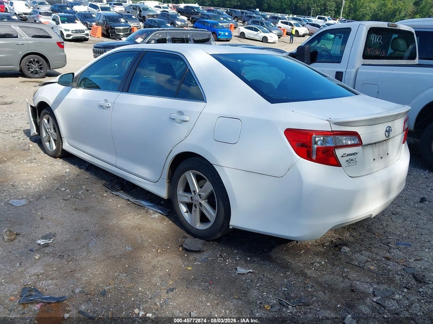 2014 TOYOTA CAMRY auction photo 3